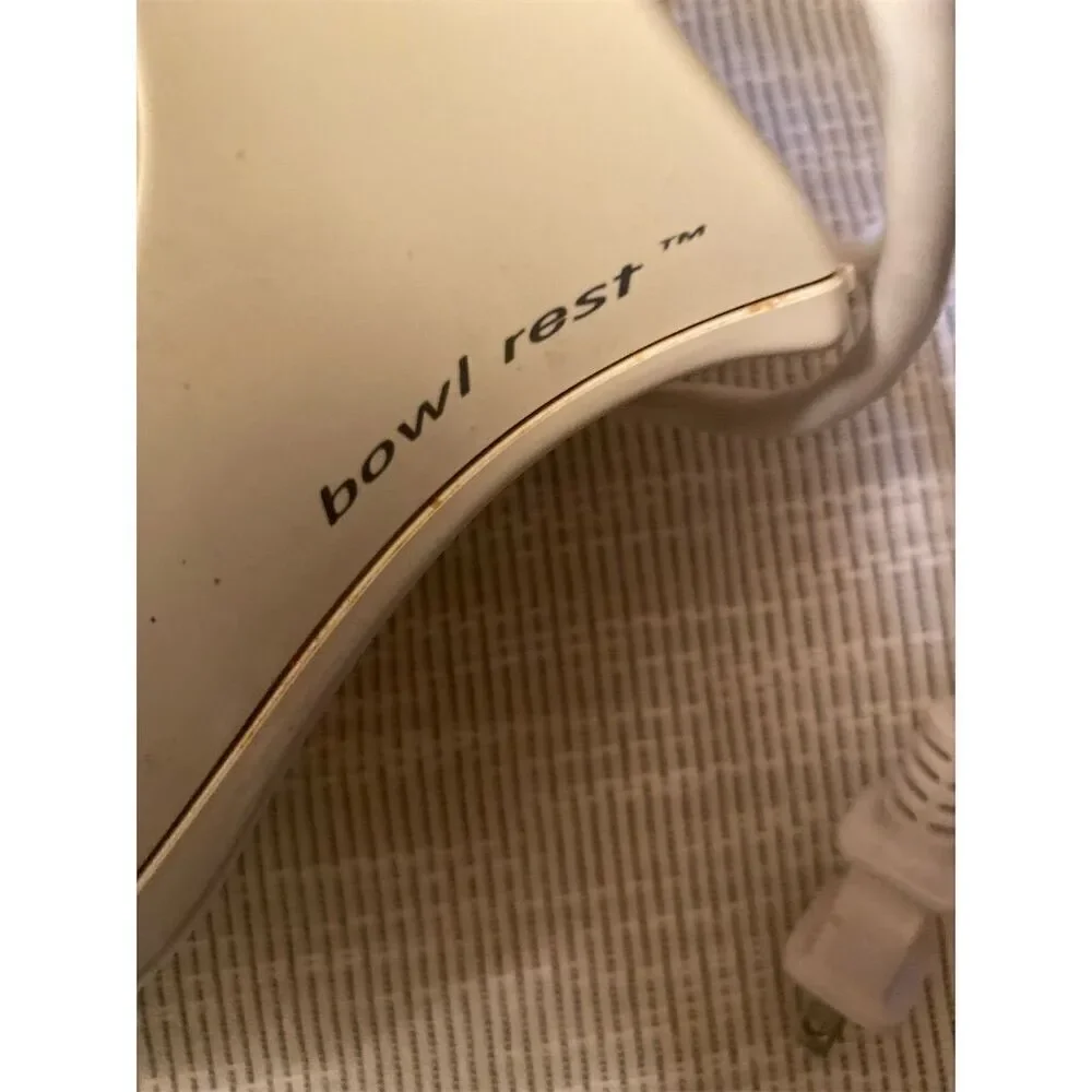 Hamilton Beach Power Deluxe Hand Mixer 6-Speed White with Attachments